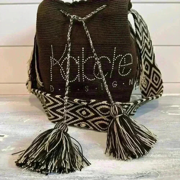 Kabche Design Woven Bag - Picture 1 of 9